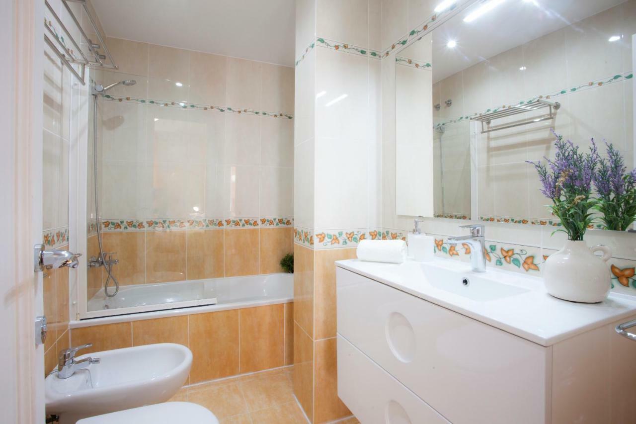 Singularstays Ruzafa Terrace Valencia Bagian luar foto
